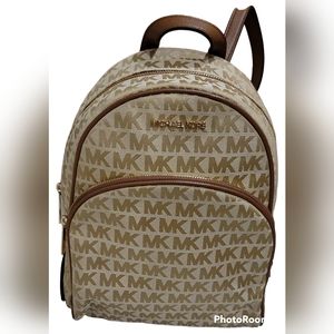 Micheal kors backpack